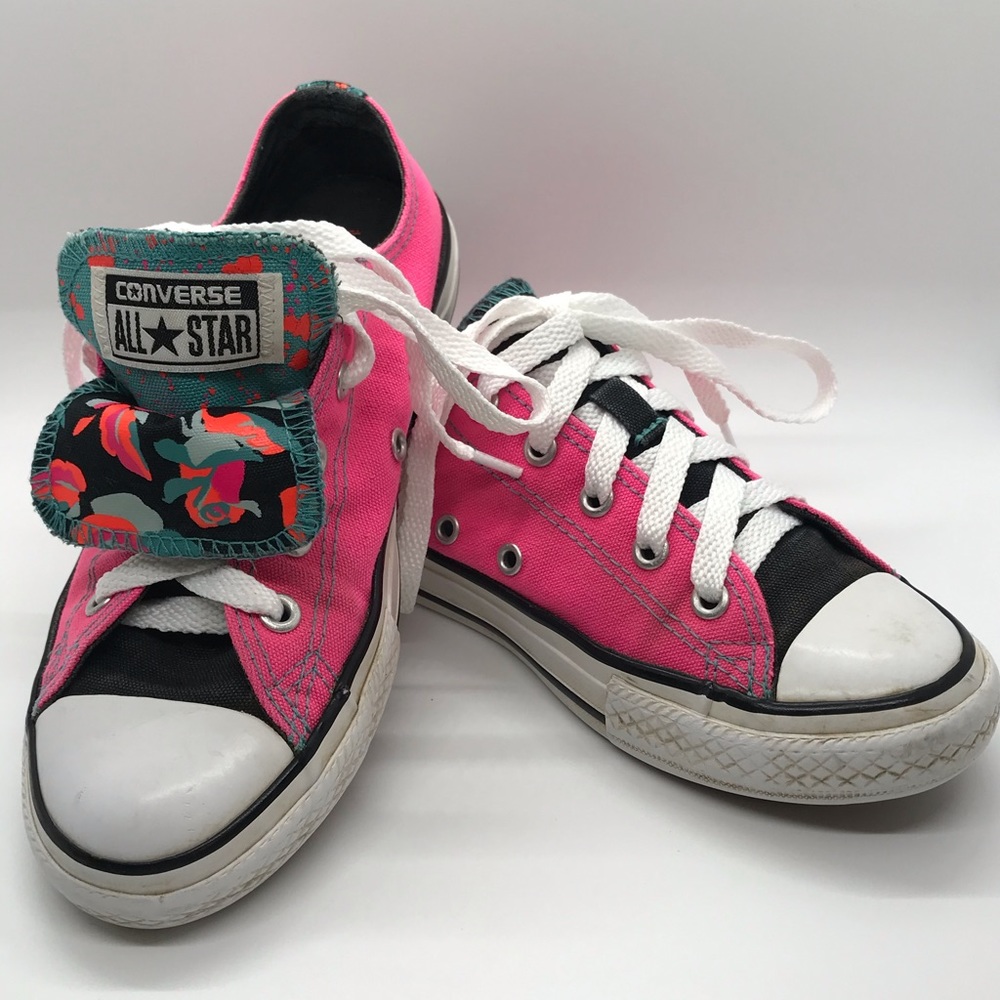Girls converse